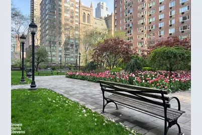 345 W 58th Street #7XY, New York City, NY 10019 - Photo 13