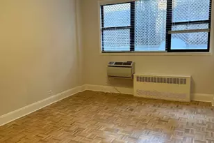 442 W 57th St, New York City, NY 10019 - Photo 5