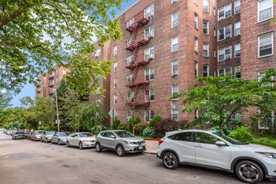 67-30 Clyde Street #5T, Forest Hills, NY 11375 - Photo 11