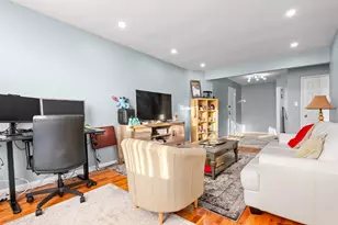 67-30 Clyde St, New York City, NY 11375 - Photo 19