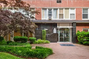 87-15 165th St, New York City, NY 11432 - Photo 13