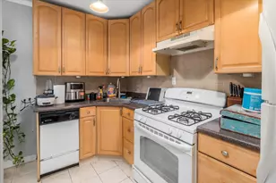 34-20 78th St, New York City, NY 11372 - Photo 1