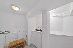 5461 Sylvan Ave, New York City, NY 10471 - Photo 19