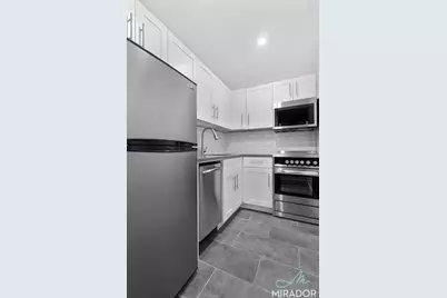132 E 45th Street #9F, New York City, NY 10017 - Photo 3