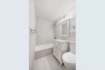 625 Main Street #635, New York City, NY 10044 - Photo 5