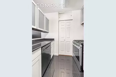 145 E 48th Street #8D, New York City, NY 10017 - Photo 3