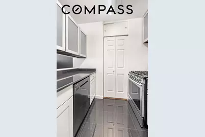 145 E 48th Street #8D, New York City, NY 10017 - Photo 3