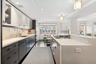 21 E 61st St, New York City, NY 10065 - Photo 11