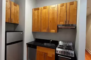 318 W 106th St, New York City, NY 10025 - Photo 9