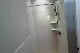 318 W 106th St, New York City, NY 10025 - Photo 17