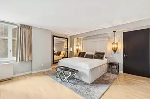 322 W 57th St, New York City, NY 10019 - Photo 9