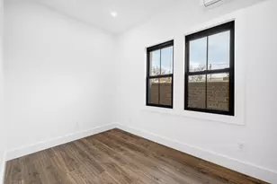 50-20 39th St, Long Island City, NY 11104 - Photo 7