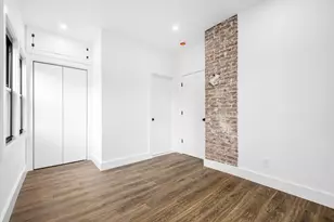 50-20 39th St, New York City, NY 11104 - Photo 5