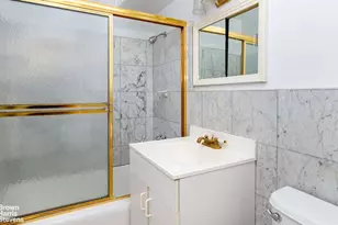 315 E 70th St, New York City, NY 10021 - Photo 11