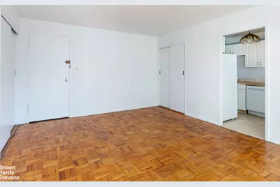 315 E 70th Street #8G, New York, NY 10021 - Photo 5