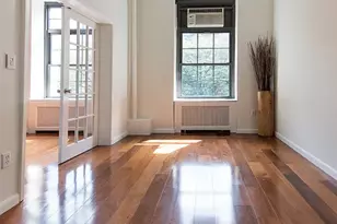 217 W 14th St, New York, NY 10011 - Photo 3