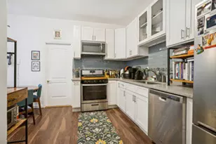 596 Eastern Pkwy, New York City, NY 11225 - Photo 11