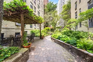 433 E 51st St, New York City, NY 10022 - Photo 11