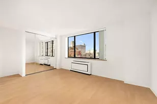30 W 61st St, New York City, NY 10023 - Photo 9
