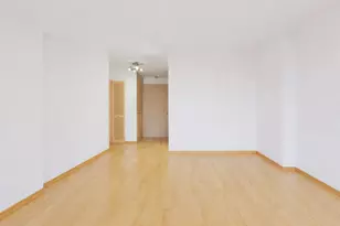 220 E 57th St, New York City, NY 10022 - Photo 3