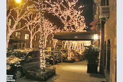 210 E 73rd Street #7F, New York, NY 10021 - Photo 9