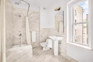 1049 Park Ave, New York City, NY 10028 - Photo 9