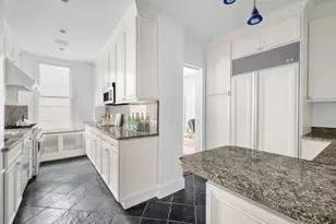 1049 Park Ave, New York City, NY 10028 - Photo 5