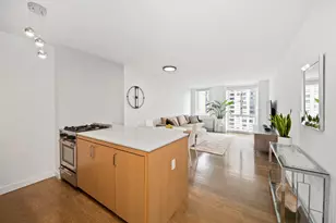 225 Rector Pl, New York City, NY 10280 - Photo 5