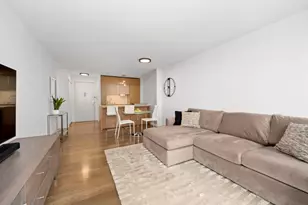 225 Rector Pl, New York City, NY 10280 - Photo 3