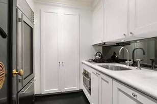 781 5th Ave, New York City, NY 10022 - Photo 9