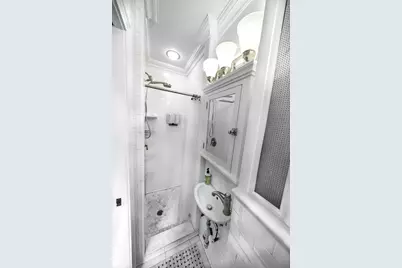 236 E 78th Street #4B, New York, NY 10075 - Photo 5