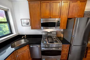 236 E 78th St, New York City, NY 10075 - Photo 3