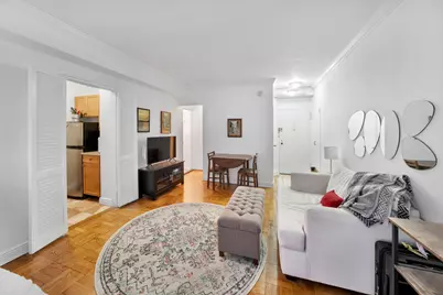 240 E 46th Street #7B, New York City, NY 10017 - Photo 3