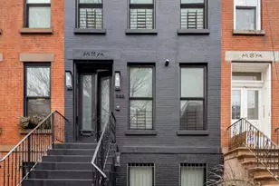 568 Park Pl, New York City, NY 11238 - Photo 7