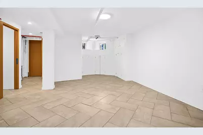 408 E 29th Street, New York City, NY 11226 - Photo 7