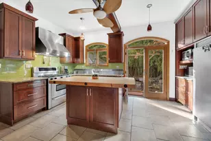 242 Stratford Rd, New York City, NY 11218 - Photo 5