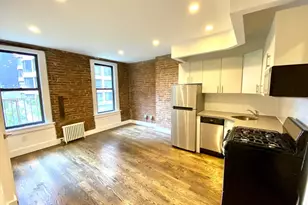 245 E 39th St, New York, NY 10016 - Photo 1