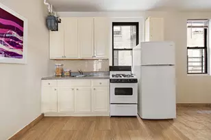 21-38 35th St, Astoria, NY 11105 - Photo 3