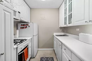 123 E 75th St, New York, NY 10021 - Photo 7