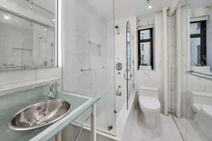 25 W 54th St, New York City, NY 10019 - Photo 5