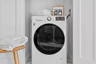 1 Lenox Rd, New York City, NY 11226 - Photo 5