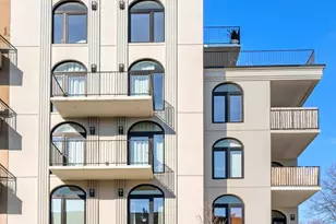 1105 Cortelyou Rd, New York City, NY 11218 - Photo 13