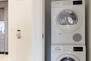 234 E 46th St, New York, NY 10017 - Photo 5