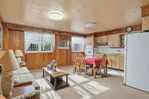 61-82 56th St, Maspeth, NY 11378 - Photo 29