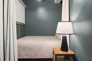 333 W 56th St, New York City, NY 10019 - Photo 5