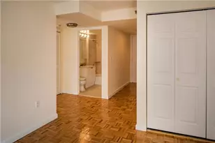 308 E 38th St, New York, NY 10016 - Photo 3