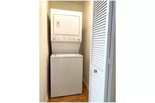 308 E 38th St, New York City, NY 10016 - Photo 9