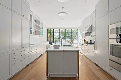 354 W 20th Street, New York, NY 10011 - Photo 7