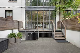 354 W 20th St, New York, NY 10011 - Photo 13