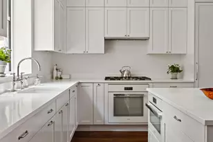 362 W 19th St, New York, NY 10011 - Photo 5